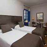 De La Placa Hotel 3*