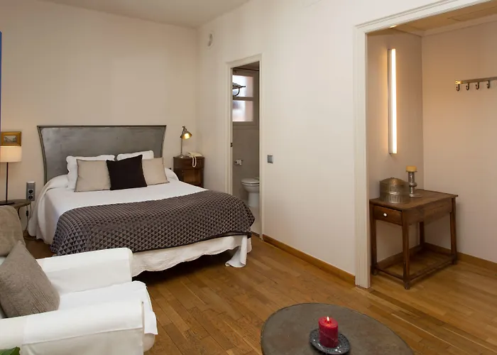 De La Placa Hotel 3*