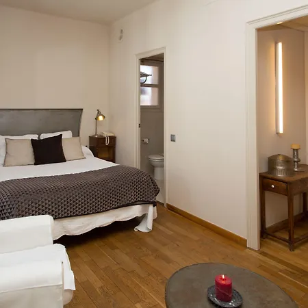 De La Placa Hotel 3*