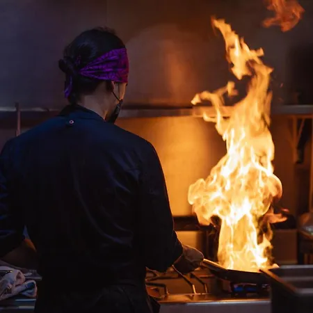 De La Placa Hotel 3*