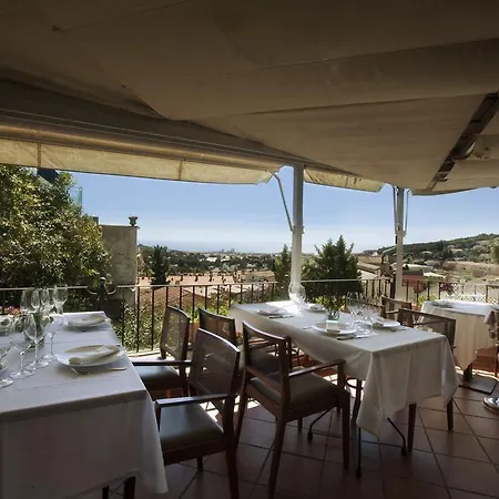 De La Placa Hotel 3*