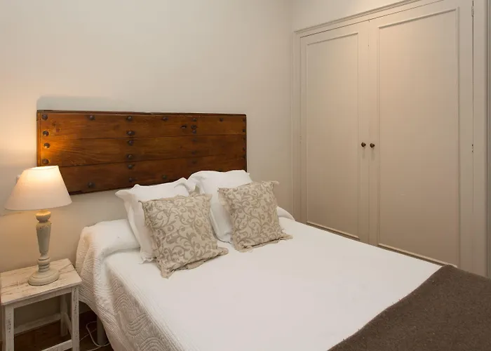 De La Placa Otel Cabrils
