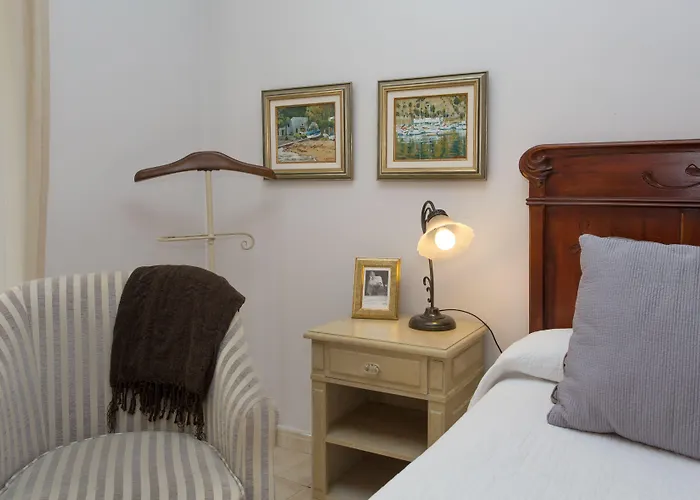Otel De La Placa 3*