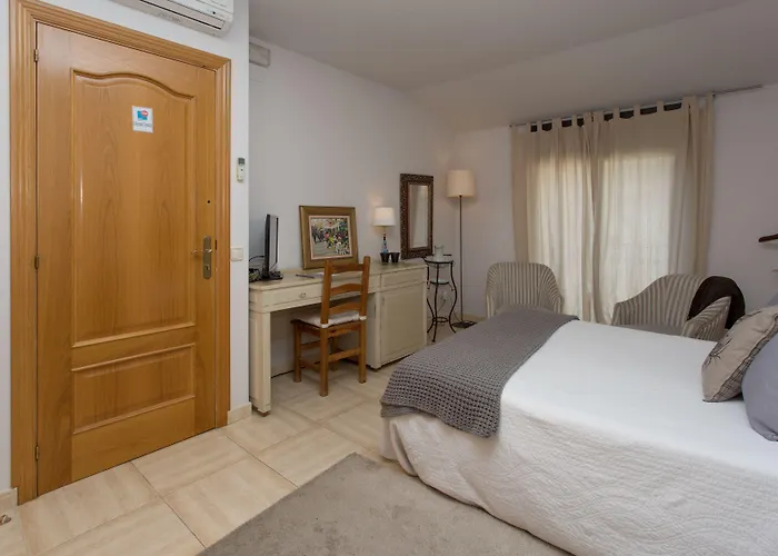 Otel De La Placa